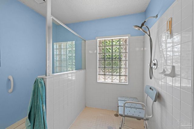 6072 Antelope St, Milton, FL 32570