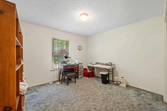 6072 Antelope St, Milton, FL 32570
