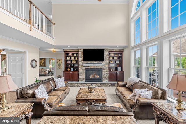 4 COPPERLEAF CT, Warminster, PA 18974
