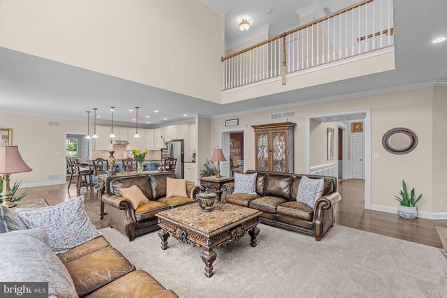 4 COPPERLEAF CT, Warminster, PA 18974