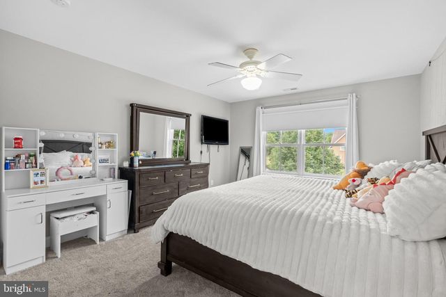 4 COPPERLEAF CT, Warminster, PA 18974