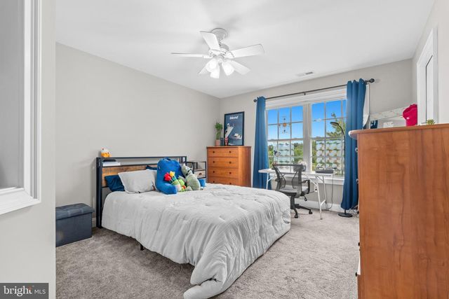 4 COPPERLEAF CT, Warminster, PA 18974