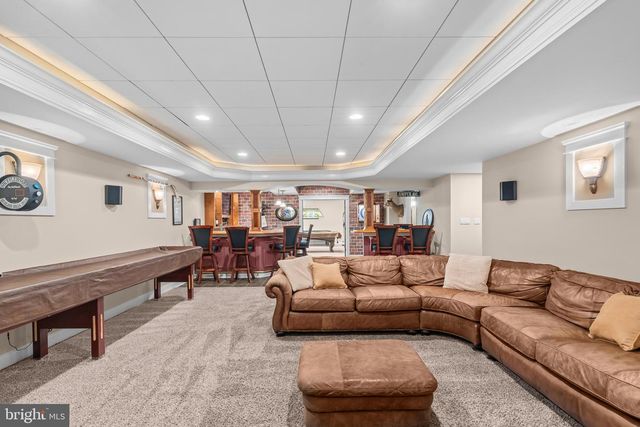 4 COPPERLEAF CT, Warminster, PA 18974