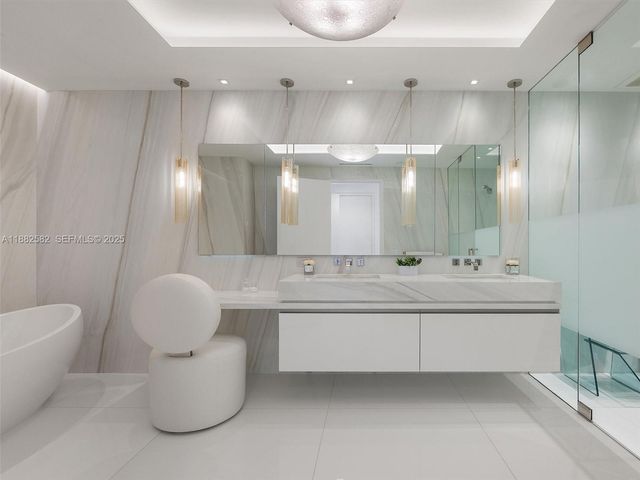 5053 Fisher Island Drive 5053, Miami Beach, FL 33109