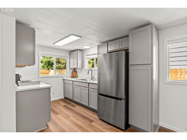 160 IOWA St, Eugene, OR 97402