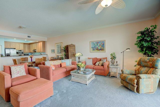1160 SW Chapman Way 202, Palm City, FL 34990