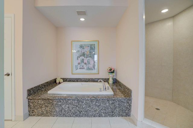 1160 SW Chapman Way 202, Palm City, FL 34990