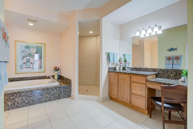 1160 SW Chapman Way 202, Palm City, FL 34990