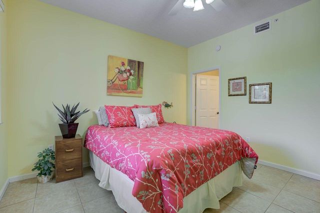 1160 SW Chapman Way 202, Palm City, FL 34990