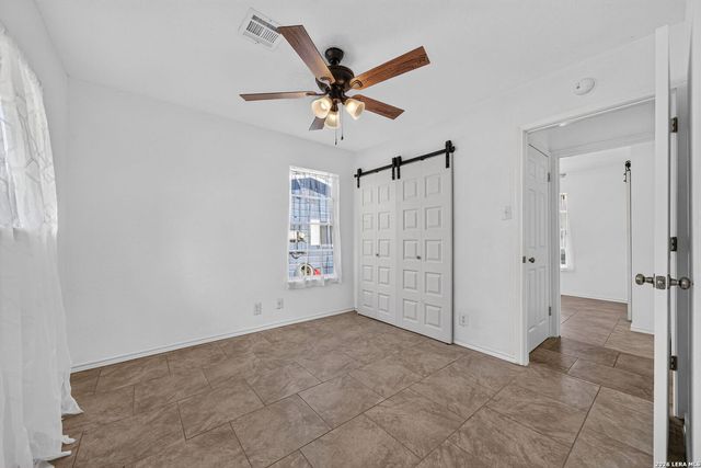 209 PARK LN, Universal City, TX 78148