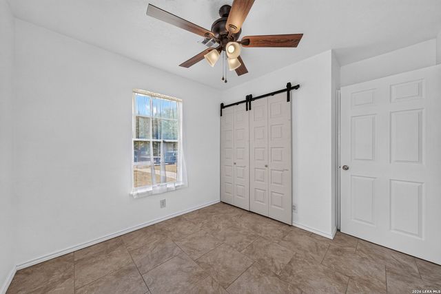 209 PARK LN, Universal City, TX 78148