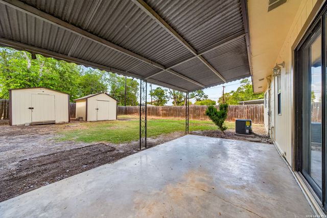 209 PARK LN, Universal City, TX 78148