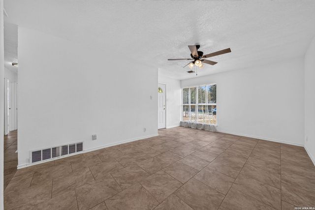 209 PARK LN, Universal City, TX 78148