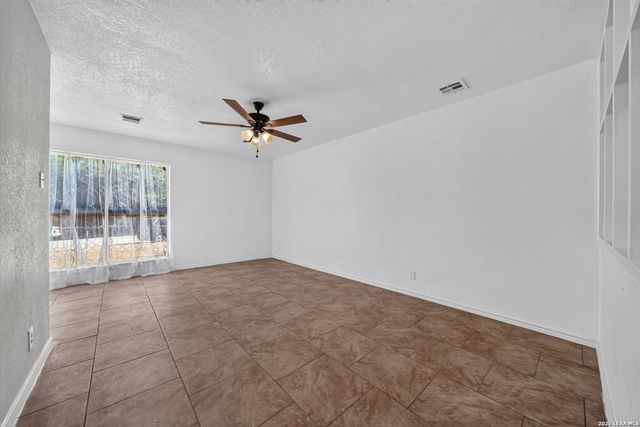 209 PARK LN, Universal City, TX 78148