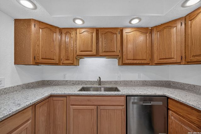 209 PARK LN, Universal City, TX 78148