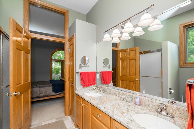 7488 Ashley Drive, Johnston, IA 50131