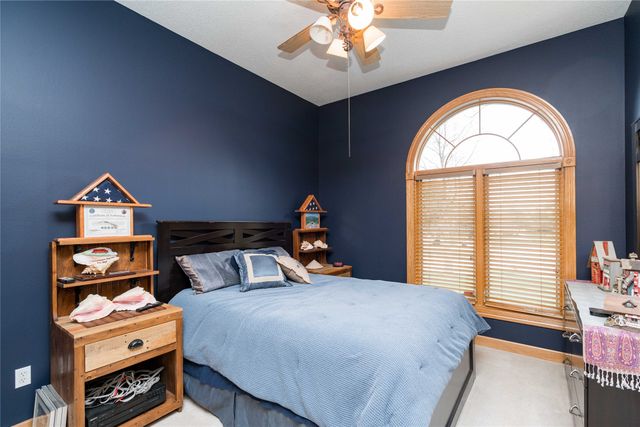7488 Ashley Drive, Johnston, IA 50131