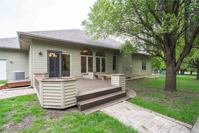 7488 Ashley Drive, Johnston, IA 50131