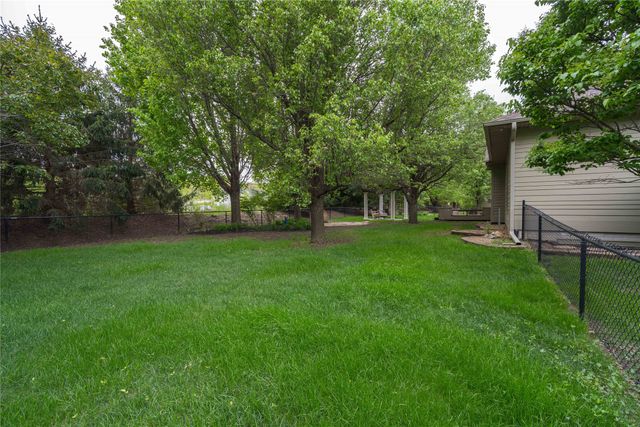 7488 Ashley Drive, Johnston, IA 50131