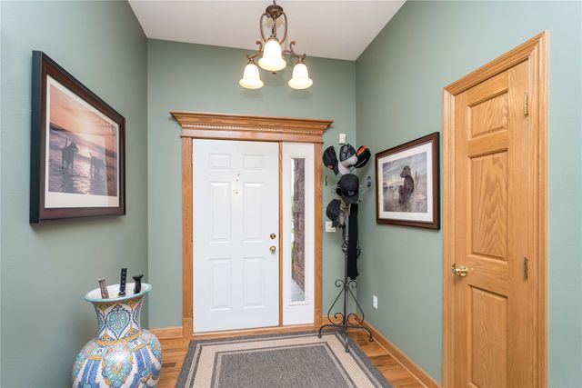 7488 Ashley Drive, Johnston, IA 50131