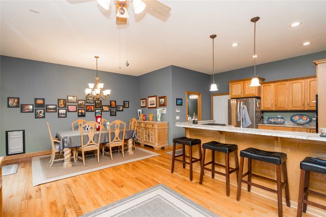 7488 Ashley Drive, Johnston, IA 50131