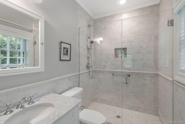 6 Woodruff Lane, Bridgehampton, NY 11932