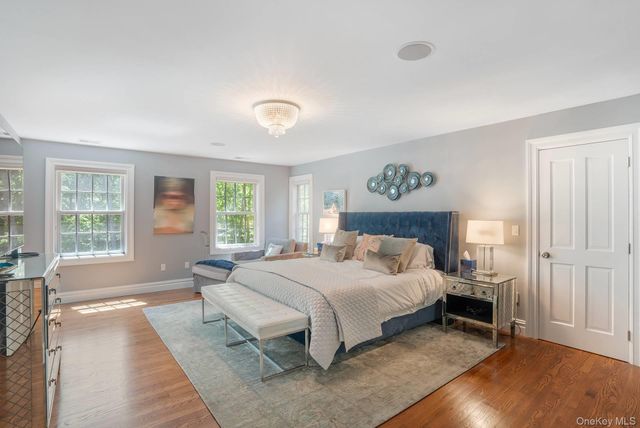 6 Woodruff Lane, Bridgehampton, NY 11932