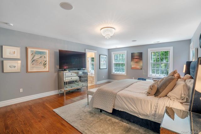 6 Woodruff Lane, Bridgehampton, NY 11932