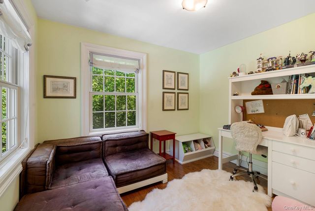 6 Woodruff Lane, Bridgehampton, NY 11932