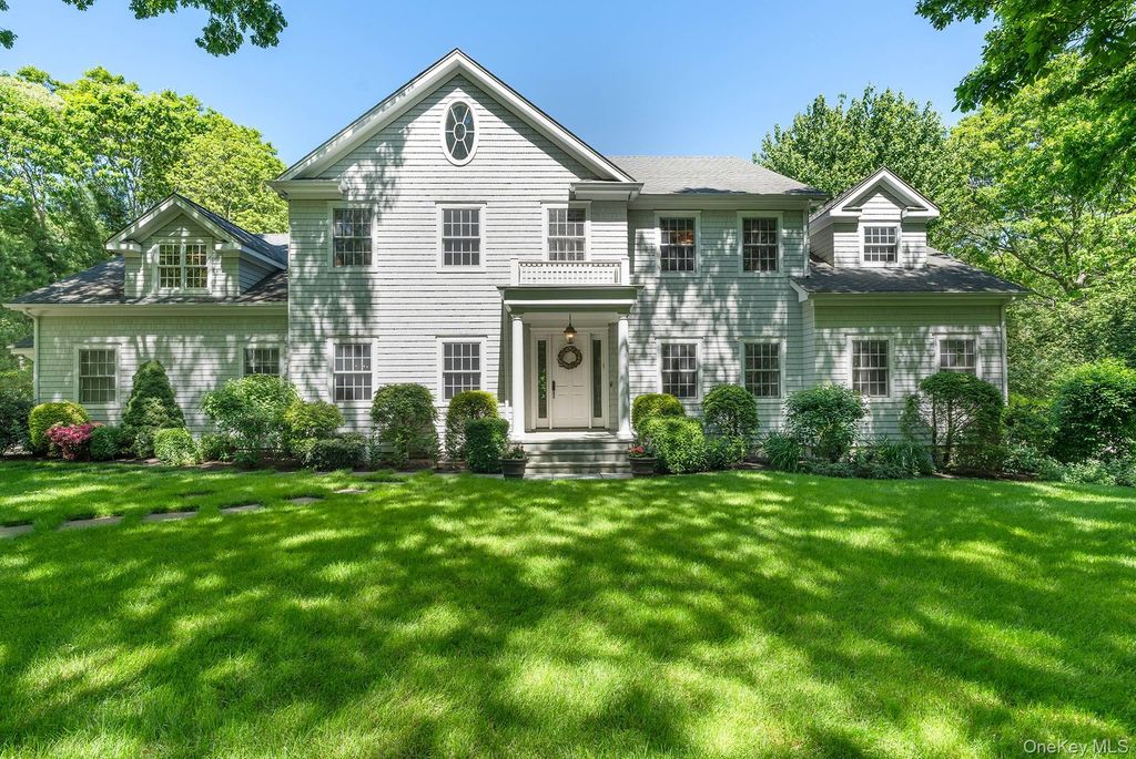 6 Woodruff Lane, Bridgehampton, NY 11932