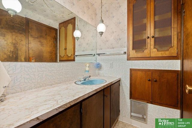 601 Forest Drive, Council Bluffs, IA 51503