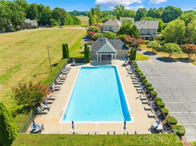 195 Harris Farm Road, Mooresville, NC 28115