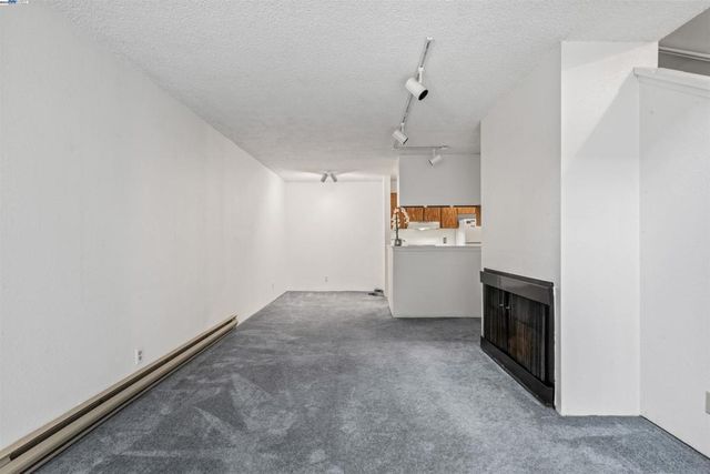 374 Imperial Way 2, Daly City, CA 94015