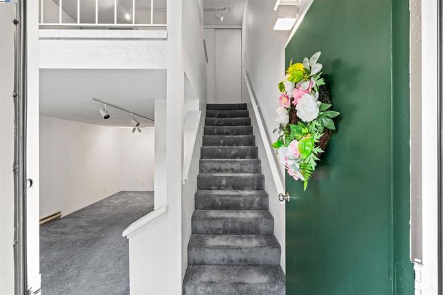374 Imperial Way 2, Daly City, CA 94015