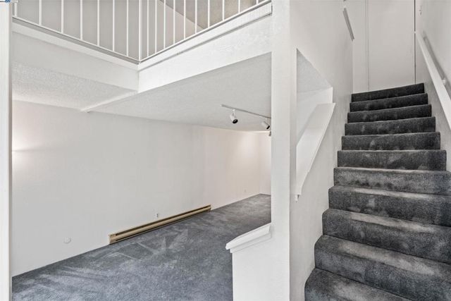 374 Imperial Way 2, Daly City, CA 94015