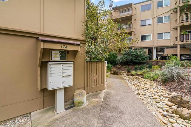 374 Imperial Way 2, Daly City, CA 94015