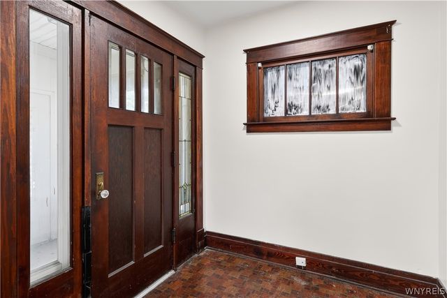 1890 Linwood Avenue, Niagara Falls, NY 14305