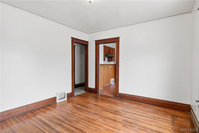 1890 Linwood Avenue, Niagara Falls, NY 14305