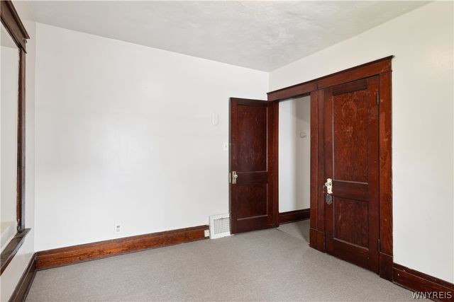 1890 Linwood Avenue, Niagara Falls, NY 14305