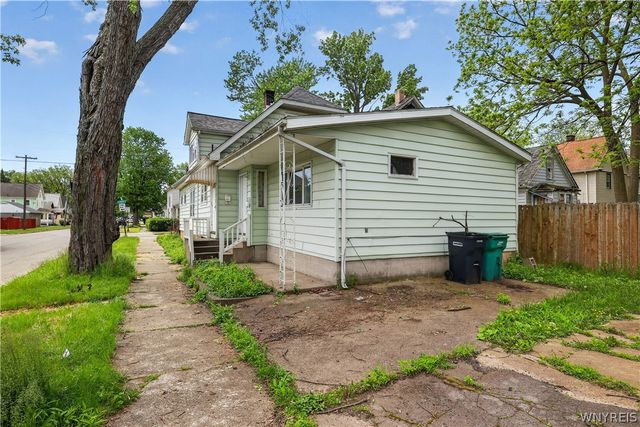 1890 Linwood Avenue, Niagara Falls, NY 14305