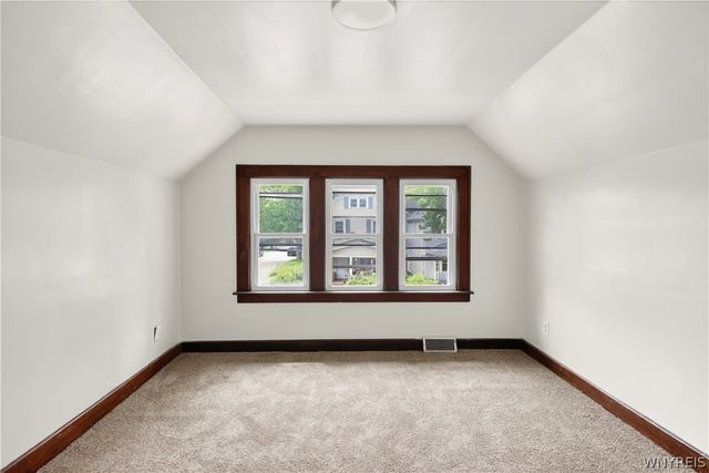 1890 Linwood Avenue, Niagara Falls, NY 14305