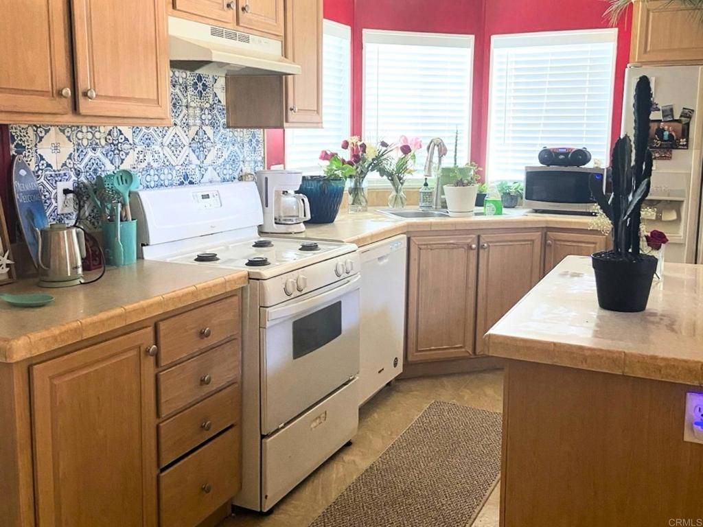 6301 Warner Avenue 57, Huntington Beach, CA 92647 — photo 5