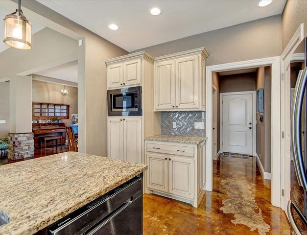 94 Murillo Way, Hot Springs Village, AR 71909