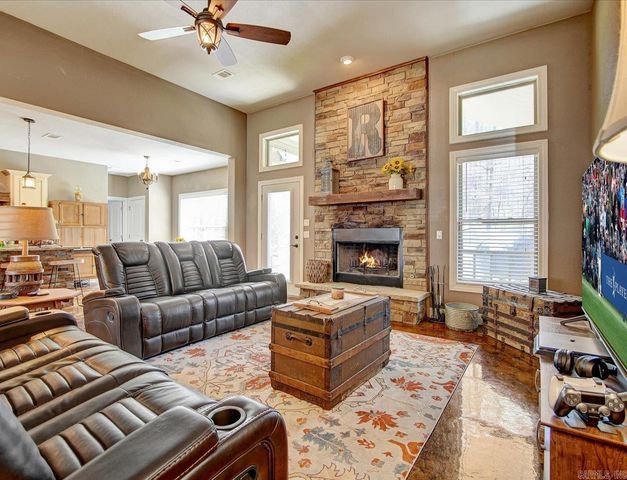 94 Murillo Way, Hot Springs Village, AR 71909