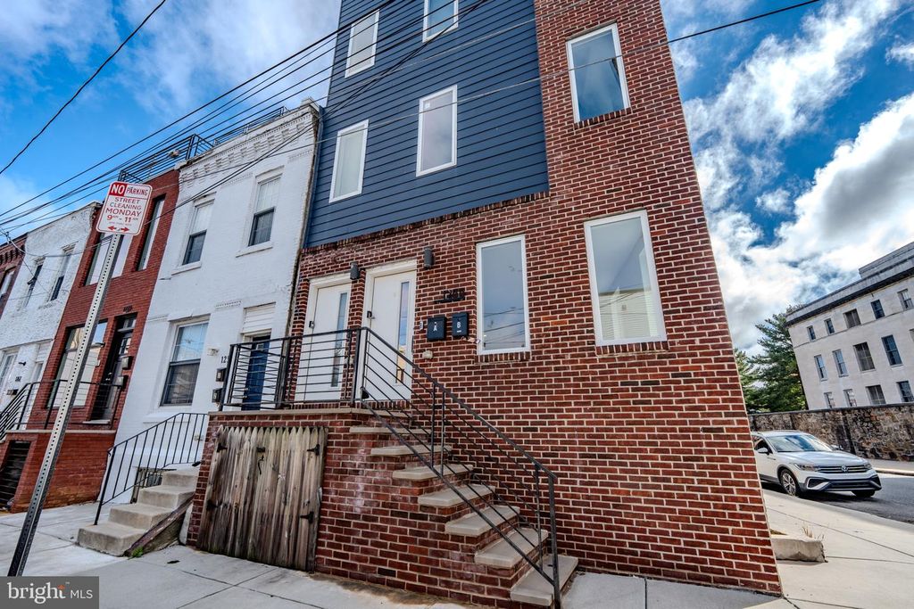 1255 N 23RD ST, PHILADELPHIA, PA 19121 — exterior