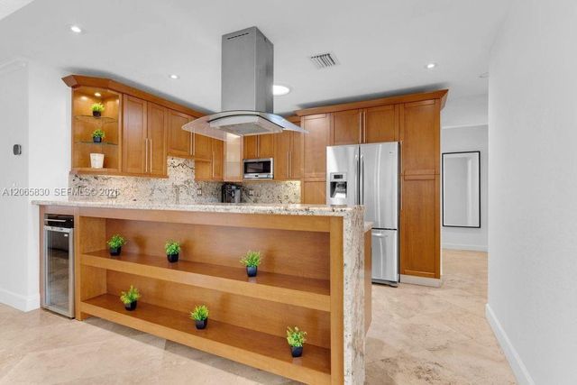 261 SE 4th Street, Pompano Beach, FL 33060