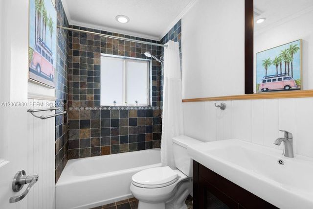 261 SE 4th Street, Pompano Beach, FL 33060
