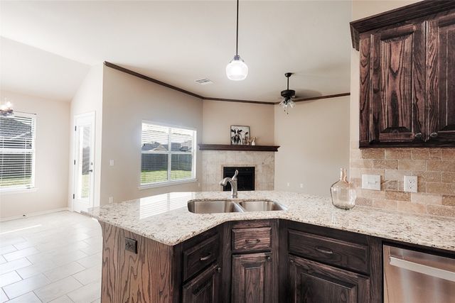 4536 Oasis Court, Yukon, OK 73099