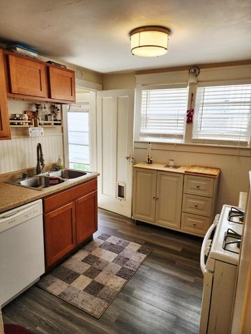 2126 77th STREET, West Allis, WI 53219