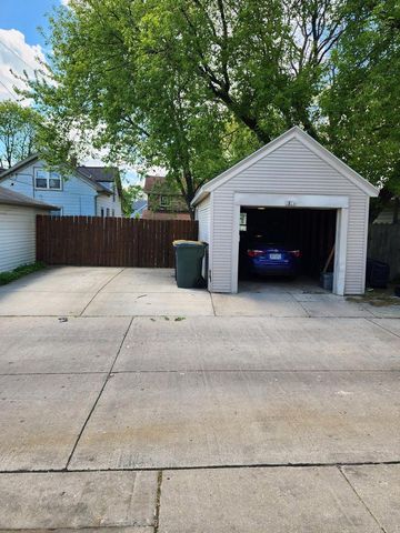 2126 77th STREET, West Allis, WI 53219